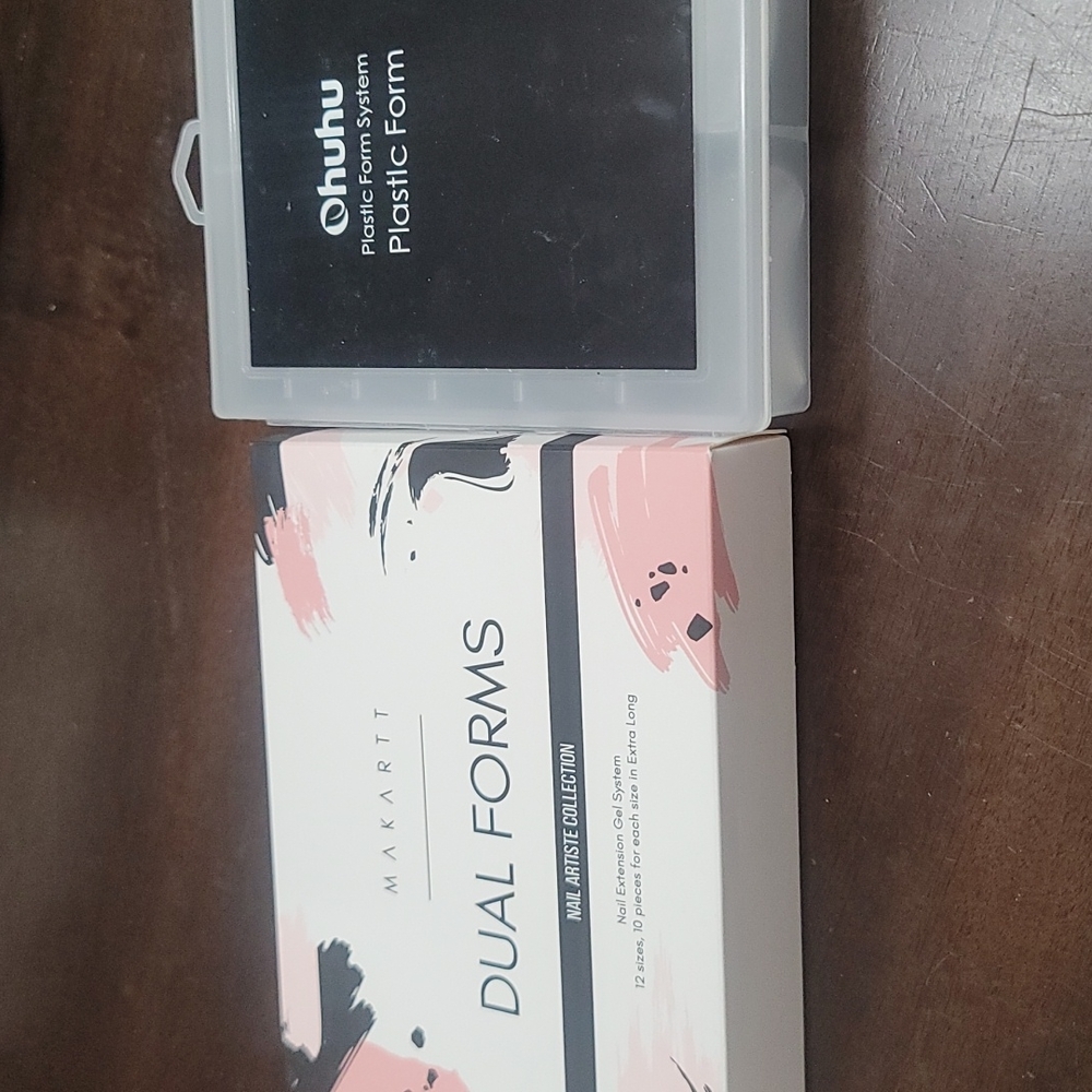 Plastic dual forms